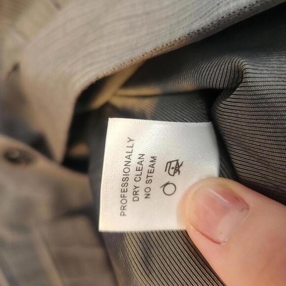 Classiques Entier Women's Gray Pinstripe Wool Blazer Jacket - Size 6 - Picture 5 of 9